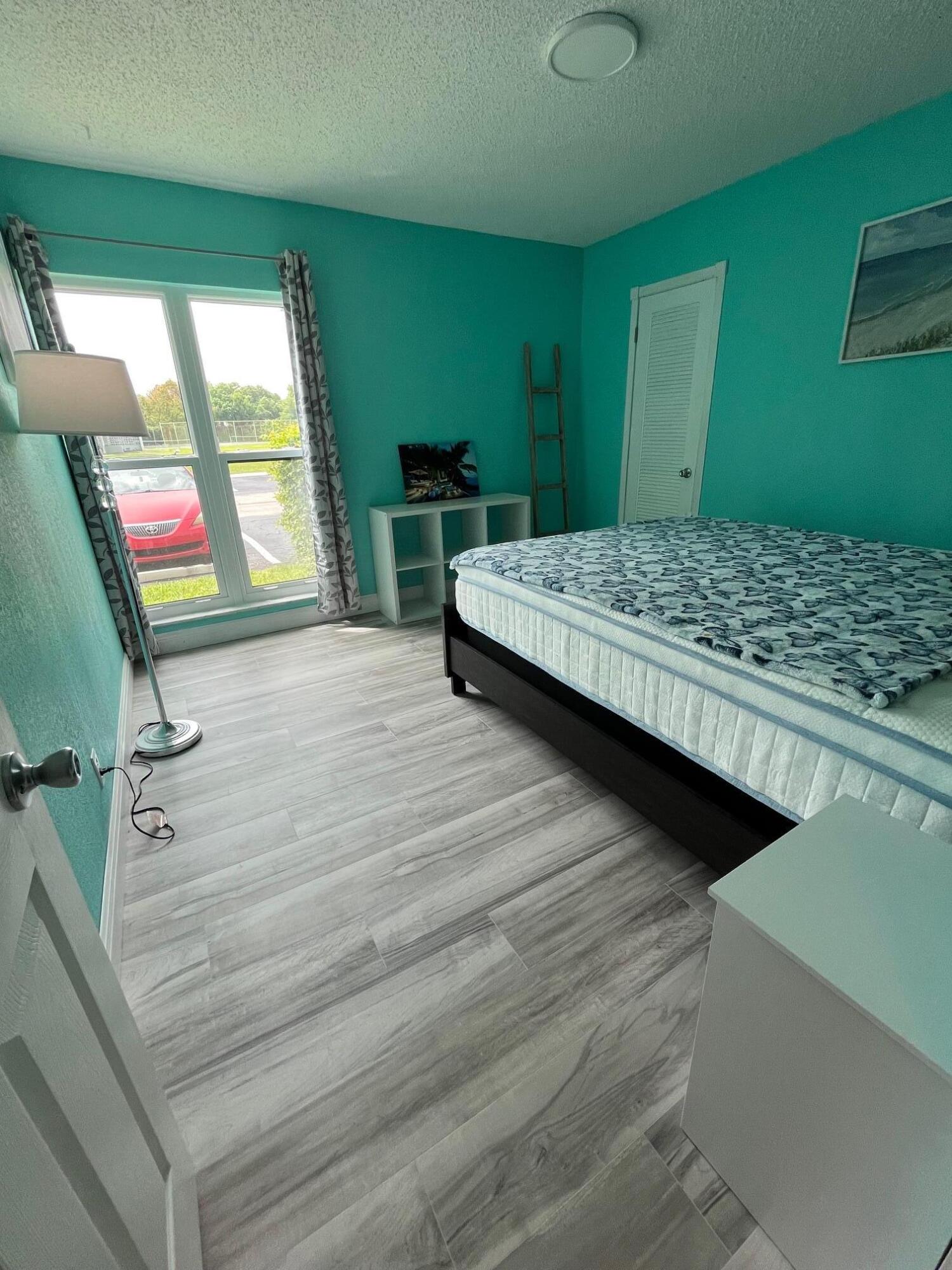 PEBBLE SPRINGS CONDOMINIUM - Residential