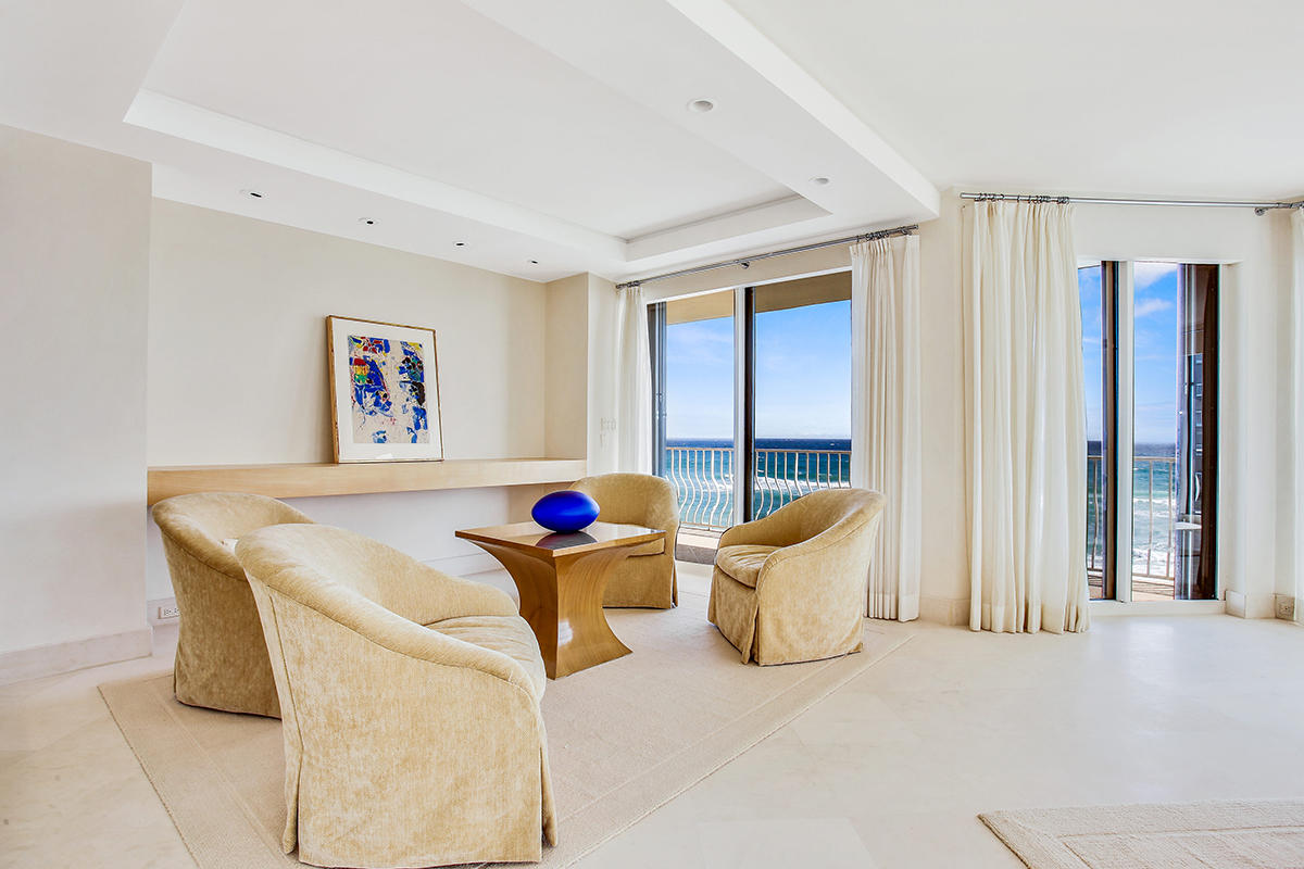 TWO THOUSAND CONDO - Residential