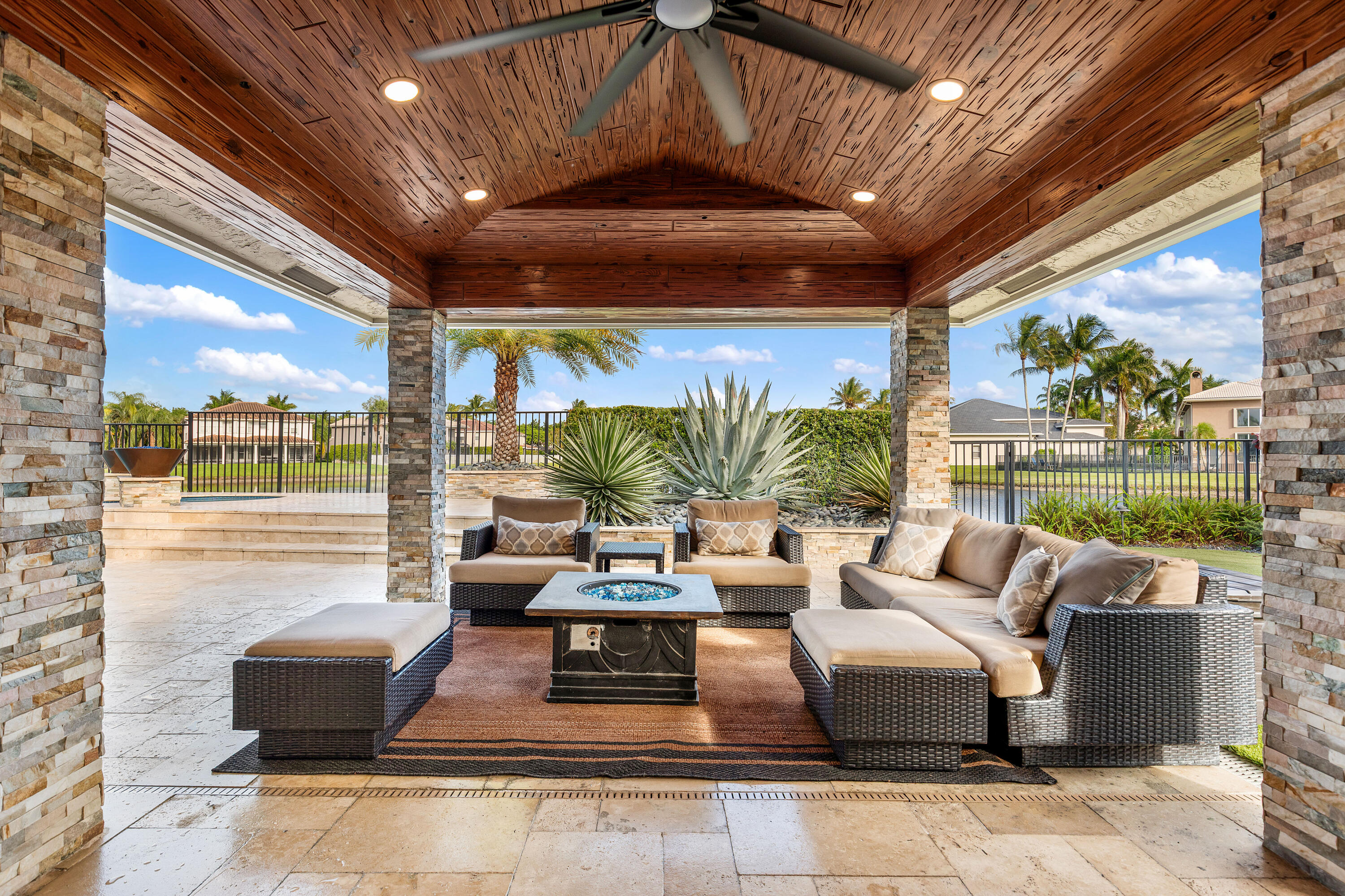 CAPELLA 2 - Residential