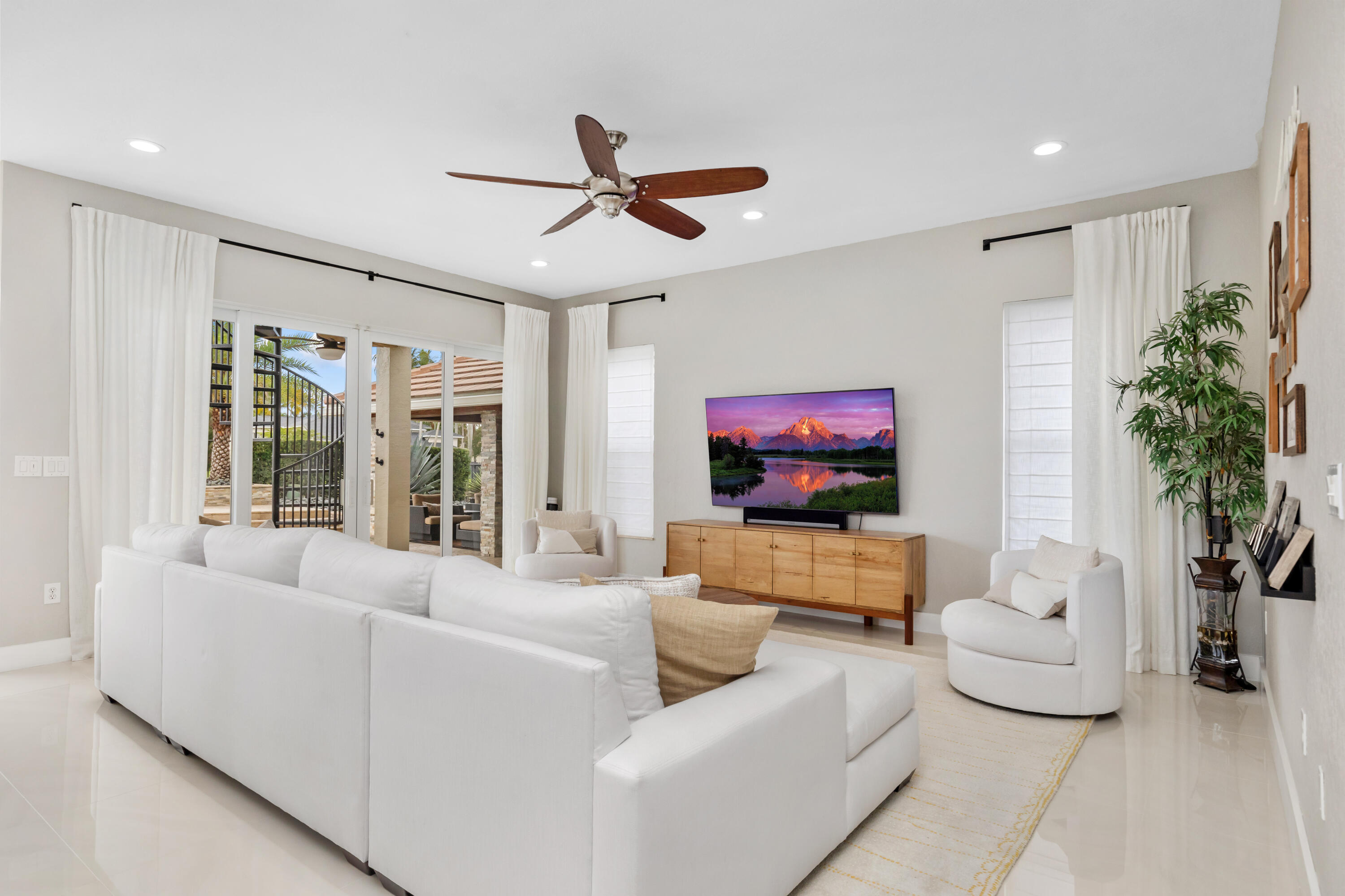 CAPELLA 2 - Residential