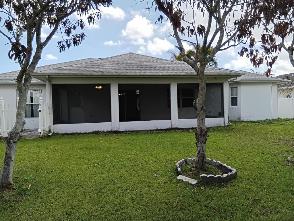 Photo of 726 SW Byron Street, Port Saint Lucie, FL 34983 (MLS # B26012399)