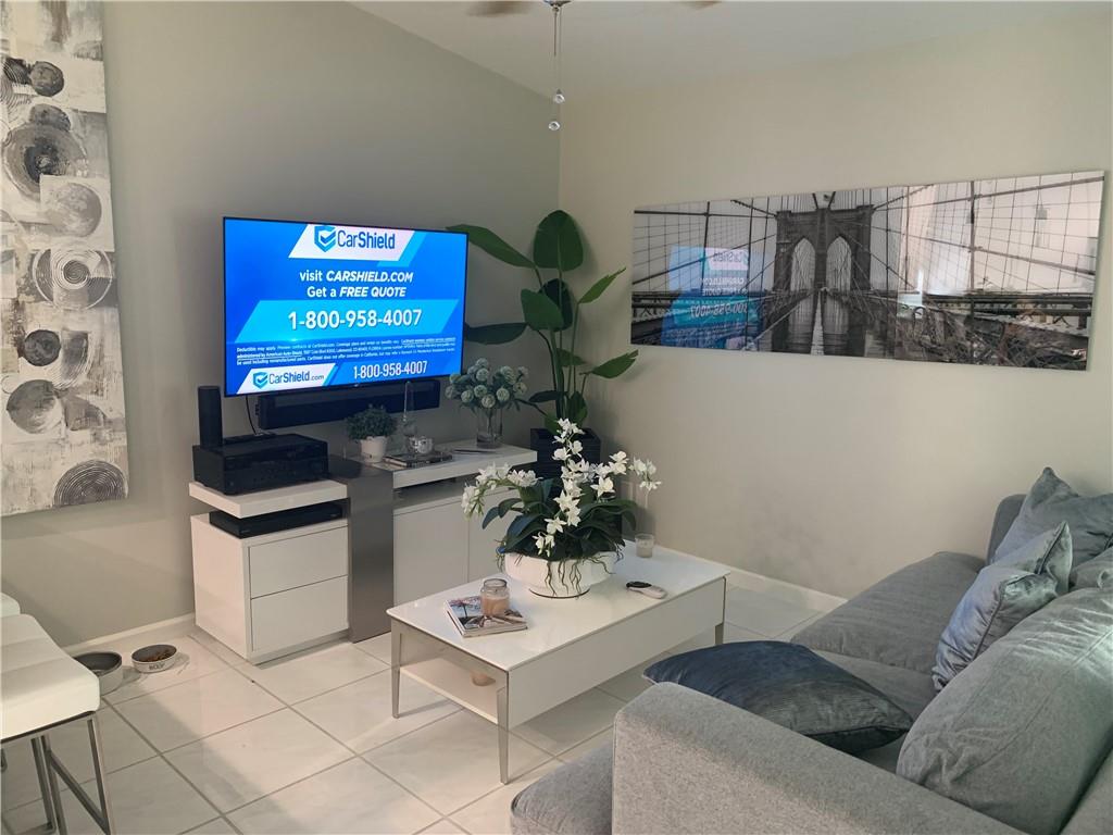 Springtree Lakes 79-12 B - Residential