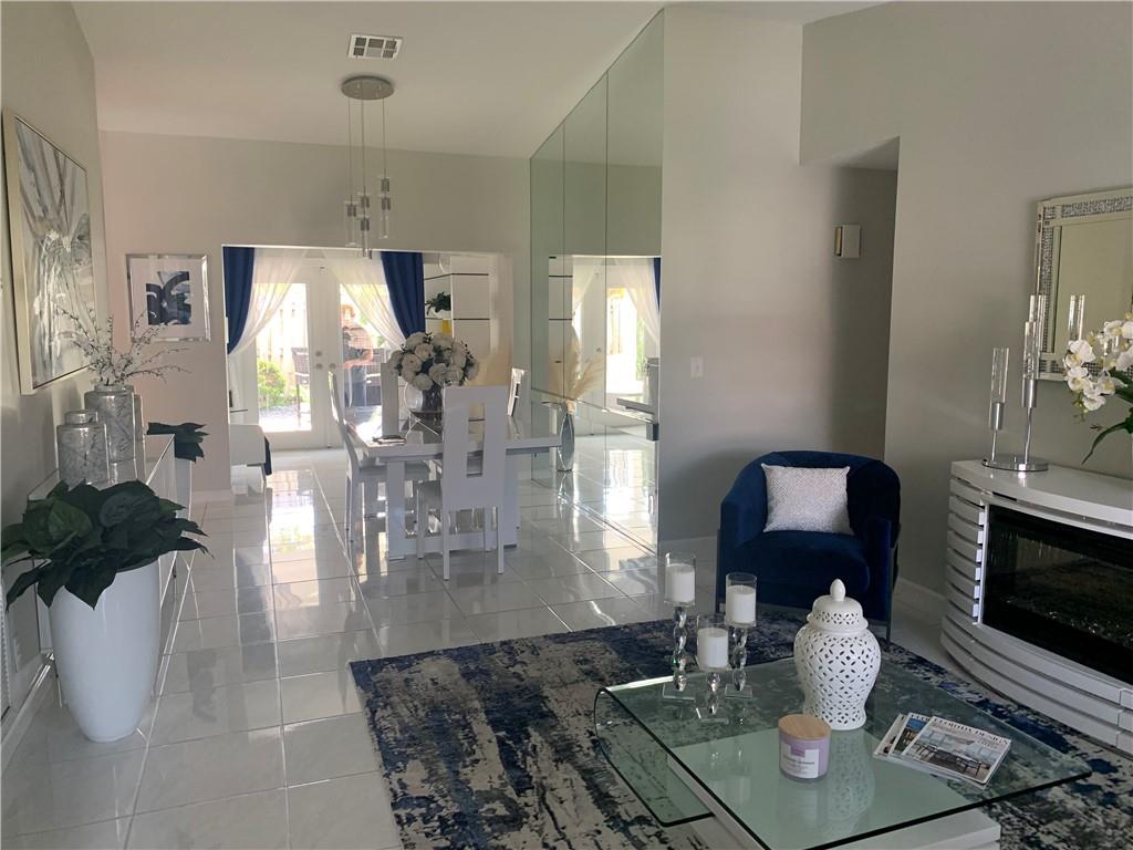 Springtree Lakes 79-12 B - Residential