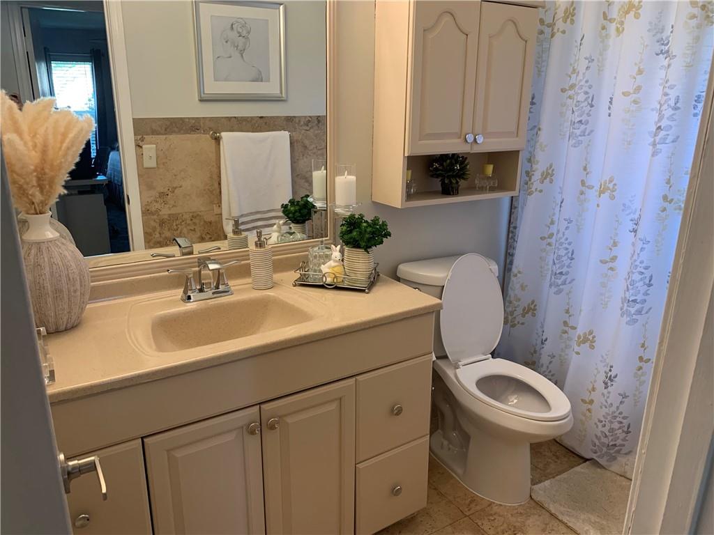 Springtree Lakes 79-12 B - Residential