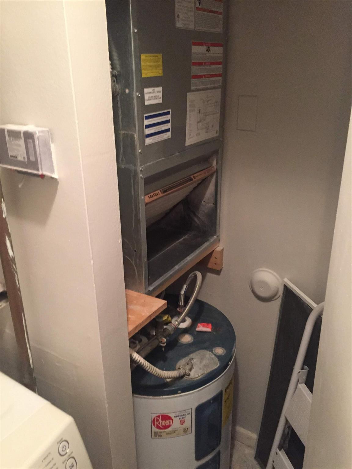 EDGEWATER - Residential