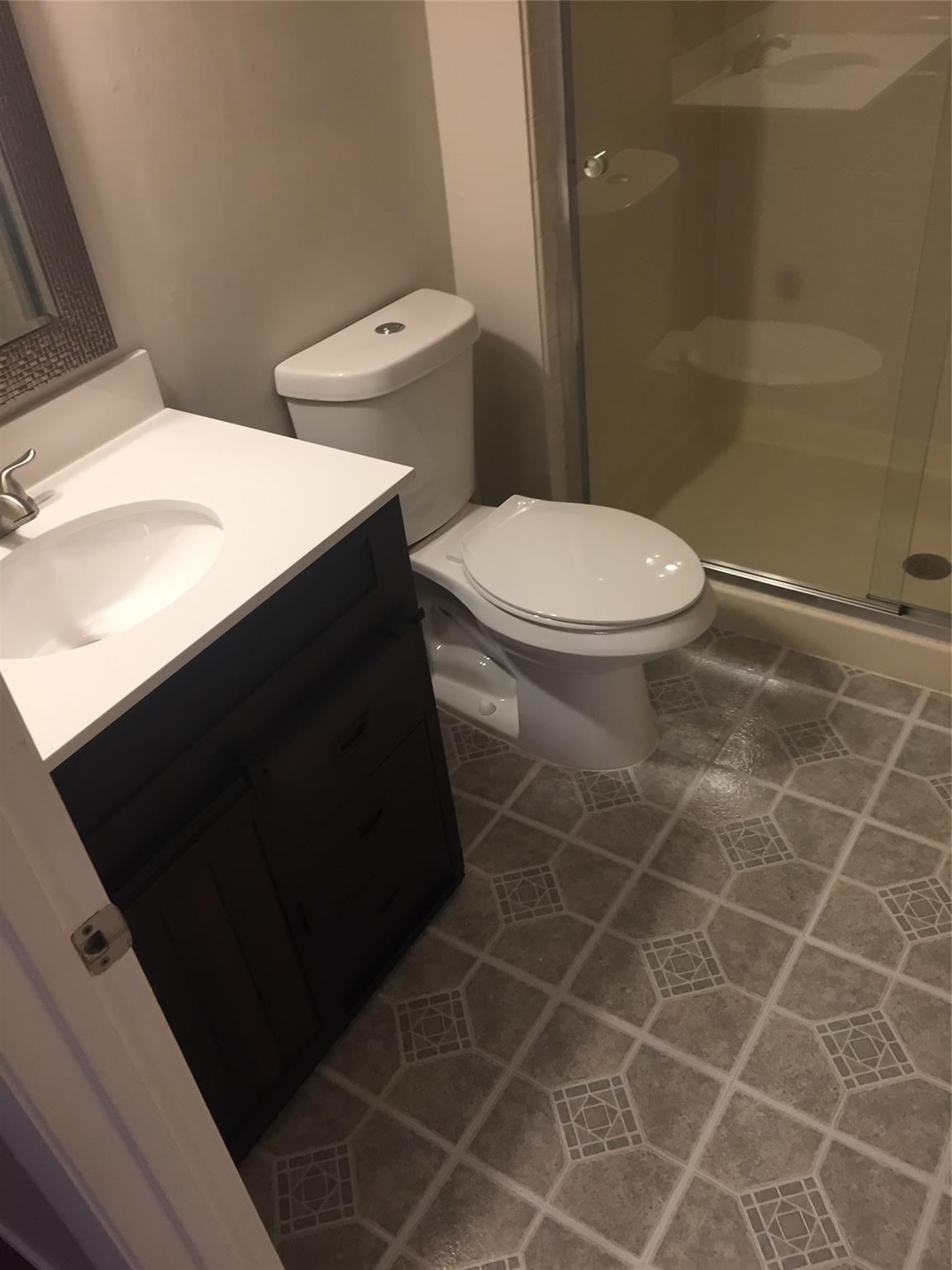 EDGEWATER - Residential