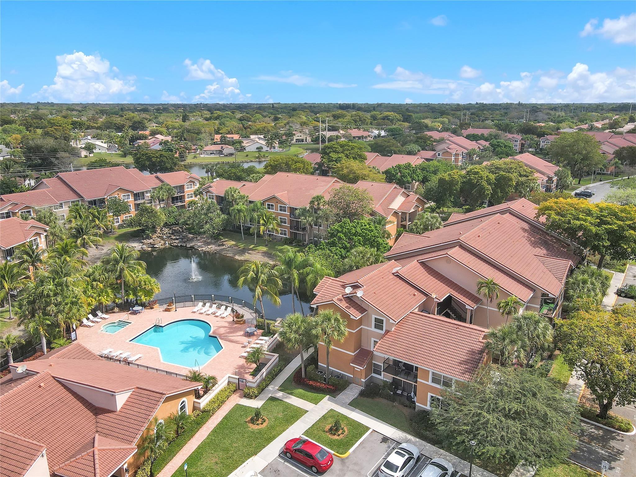 EDGEWATER - Residential