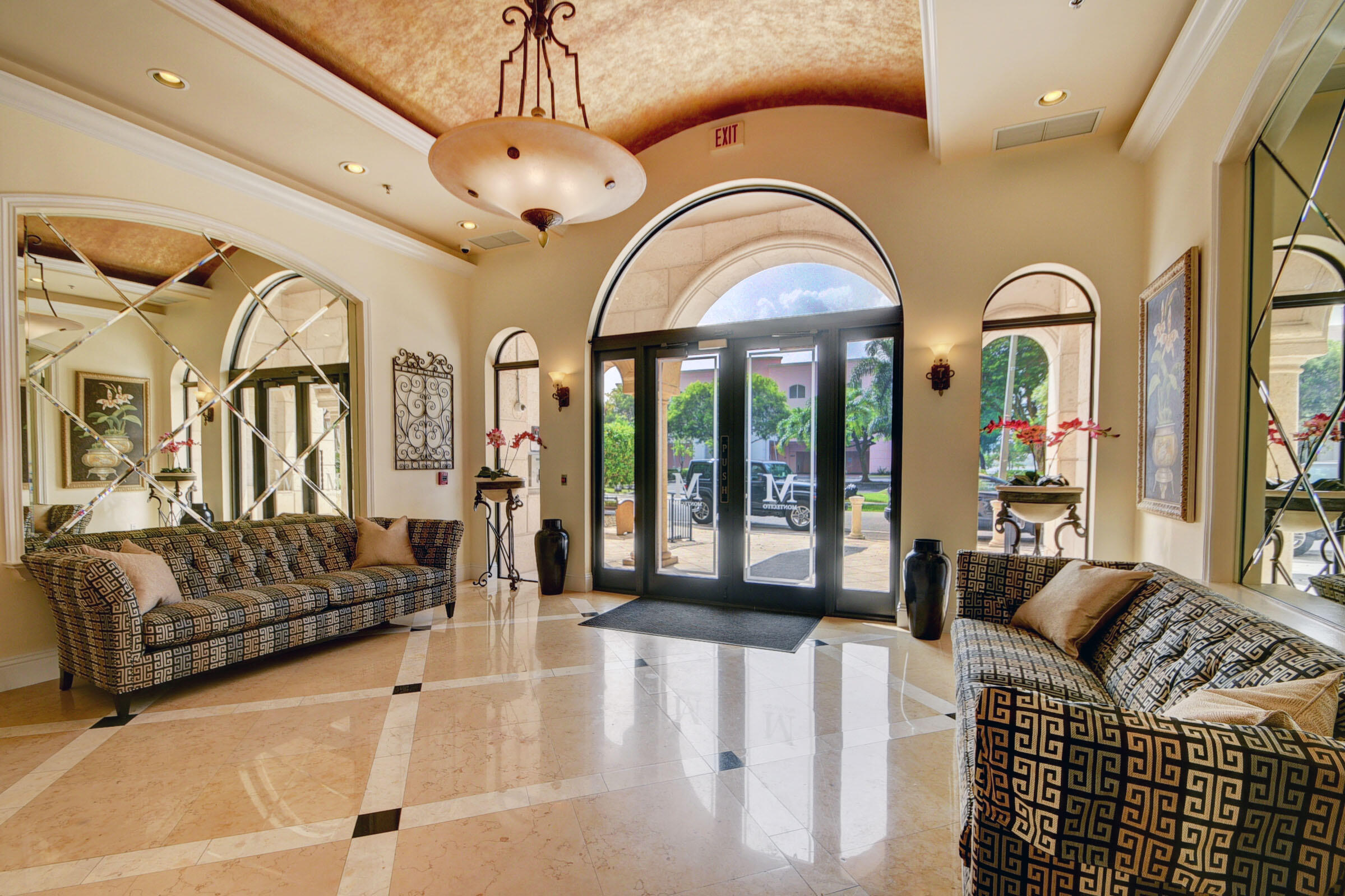 MONTECITO PALM BEACH CONDO - Residential