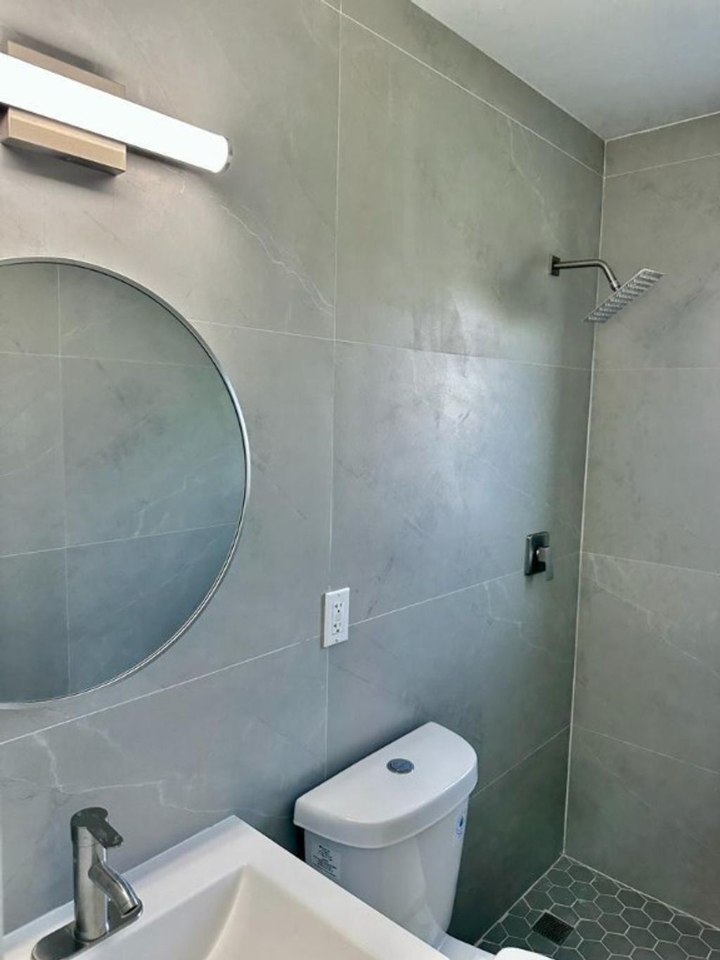 Photo of 701 NW 15th Terrace #4, Fort Lauderdale, FL 33311 (MLS # F10546450)