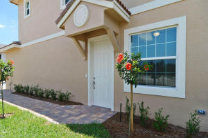 RIVER GLEN REPLAT - Residential Lease