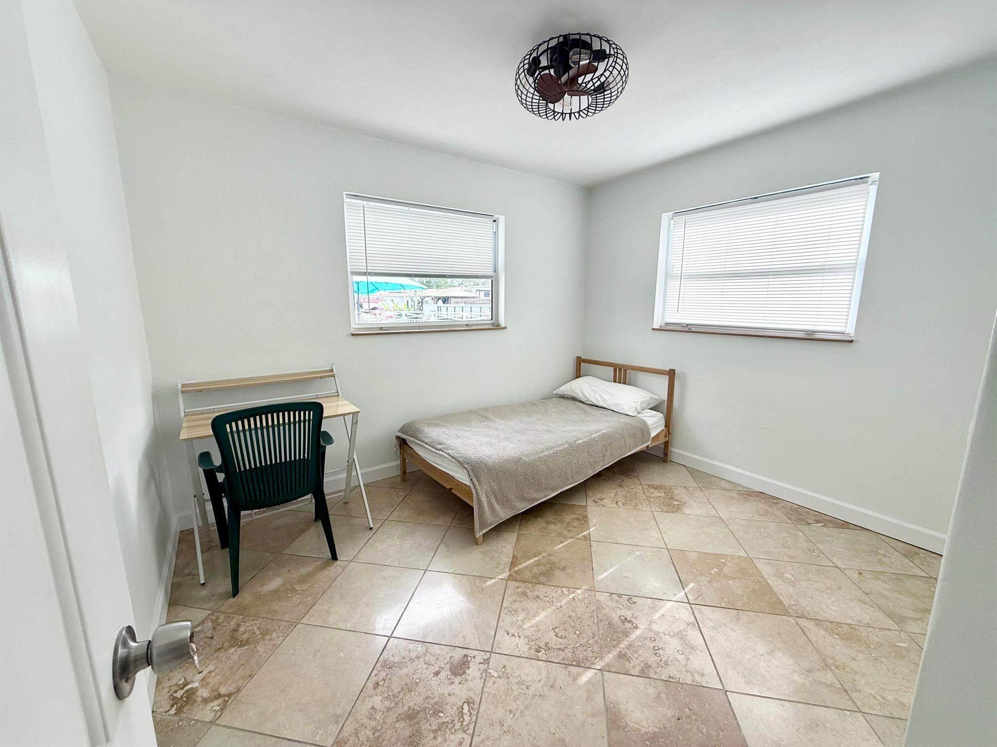 AVON HEIGHTS - Residential Lease