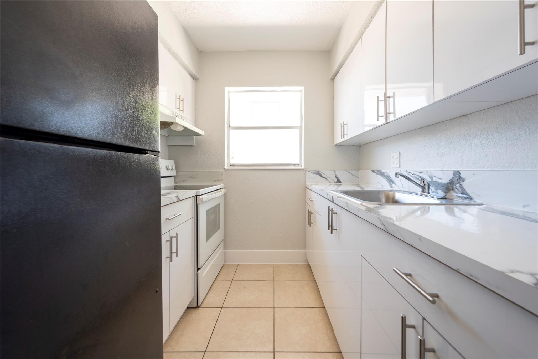 Mandalay Apartments - Residential Lease