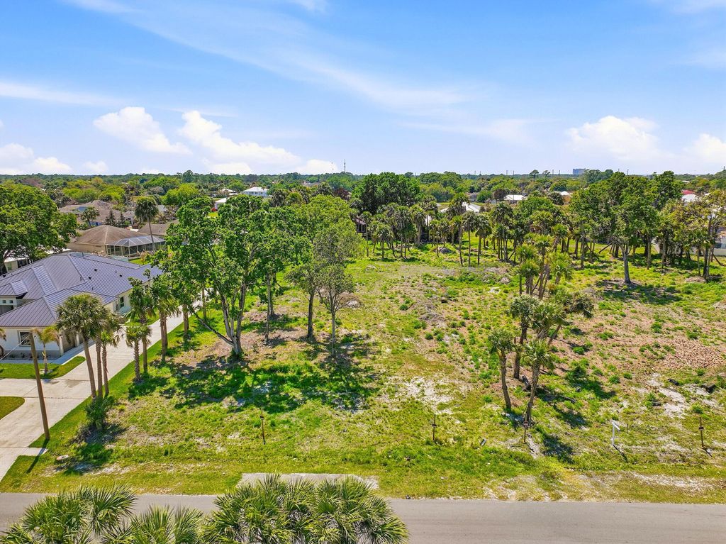 Photo of 2008 SW Leafy Road, Port Saint Lucie, FL 34953 (MLS # B26001776)