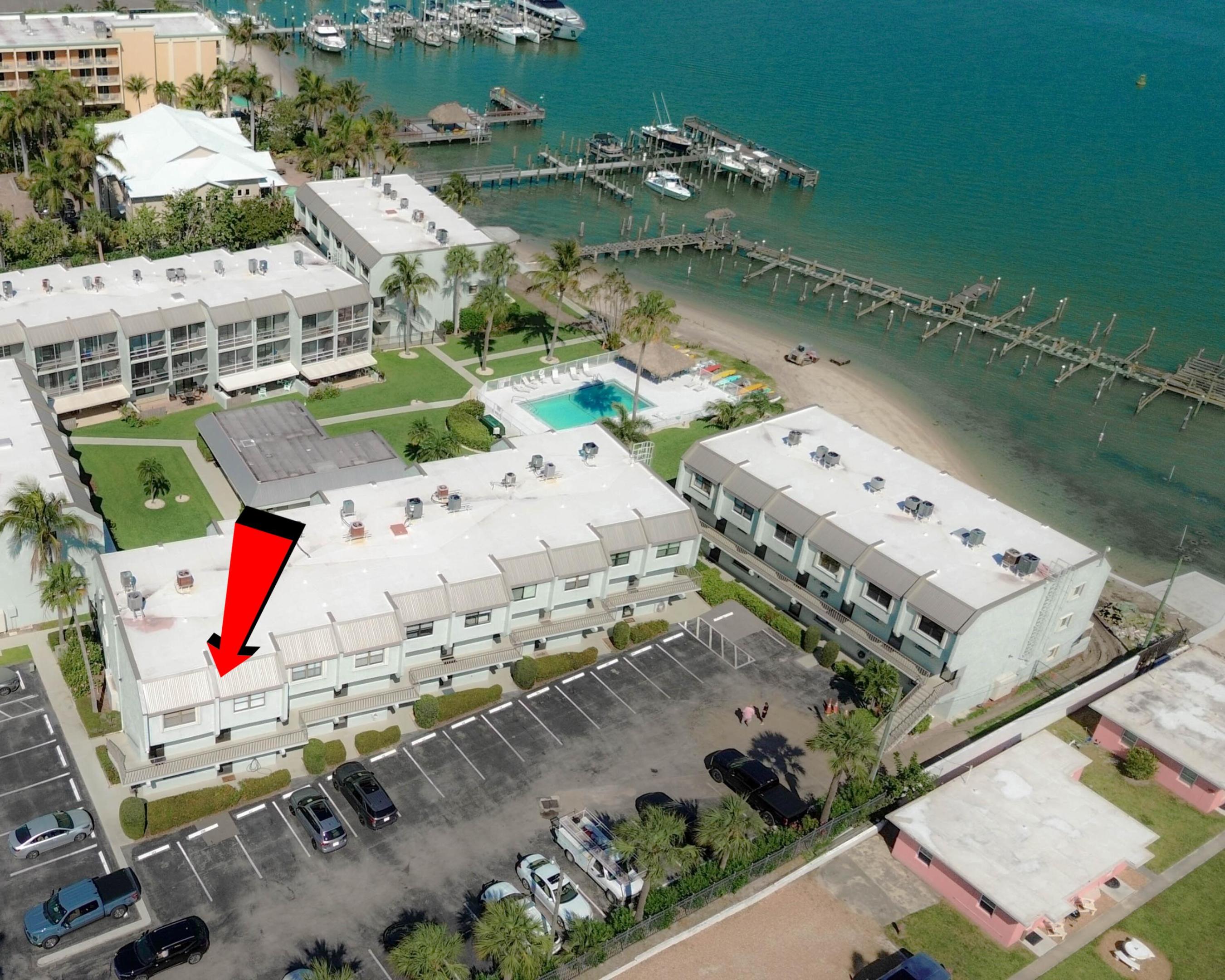 LA ENTRADA DEL MAR CONDOMINIUM - Residential