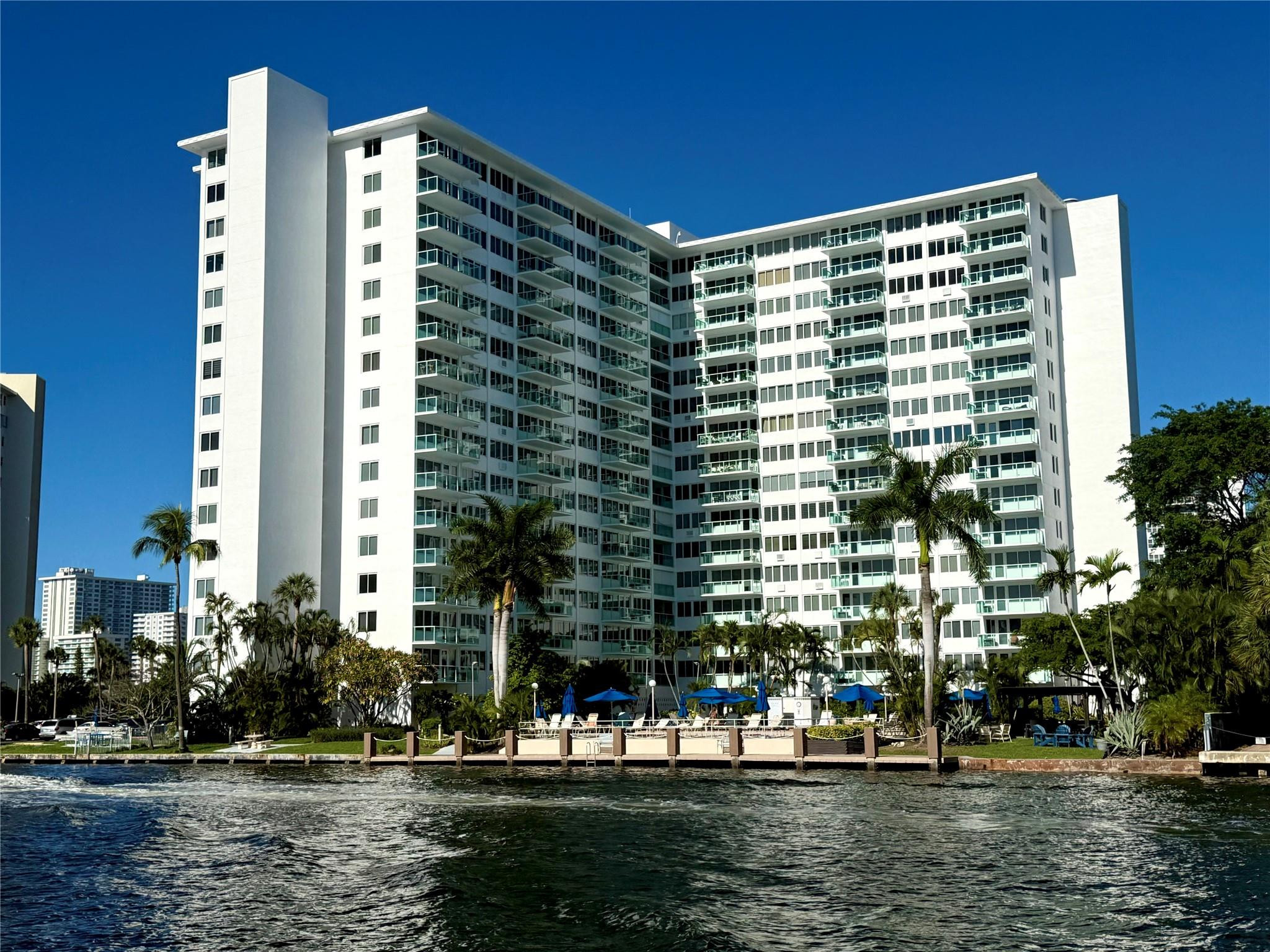 Coral Ridge Towers - Residential