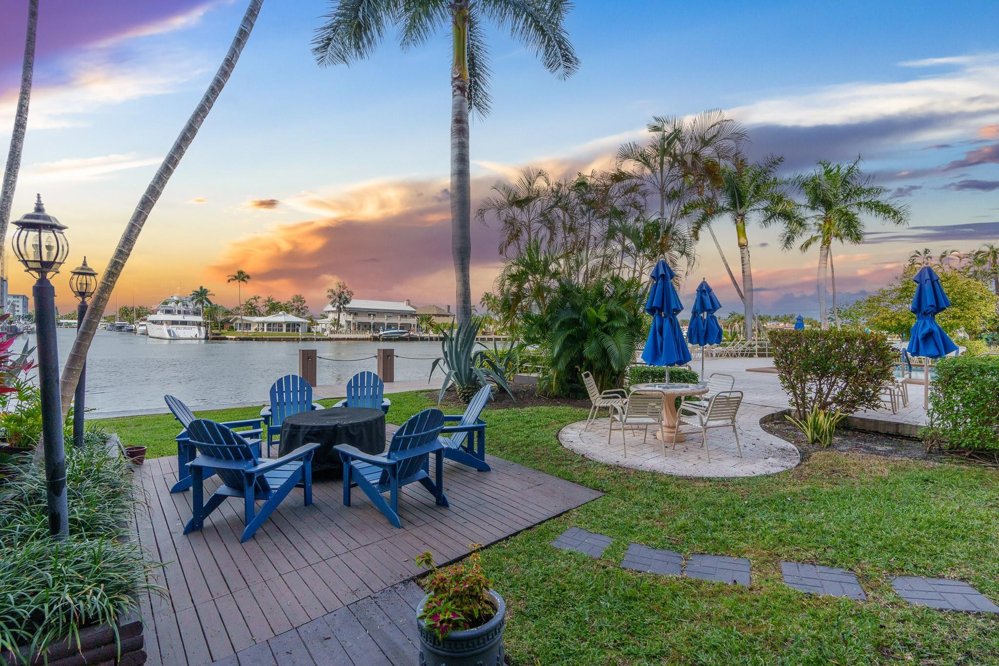 Coral Ridge Towers - Residential