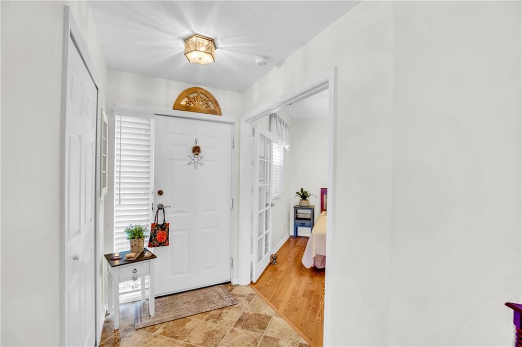 200 GRAND ROYALE Circle 104