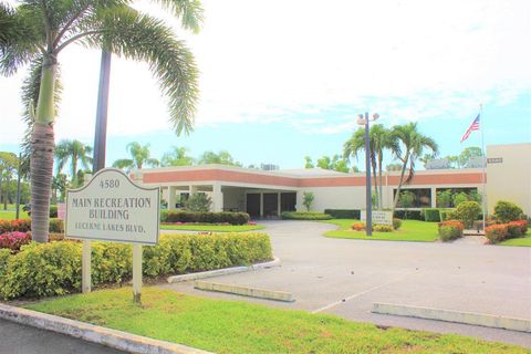 A home in Lake Worth