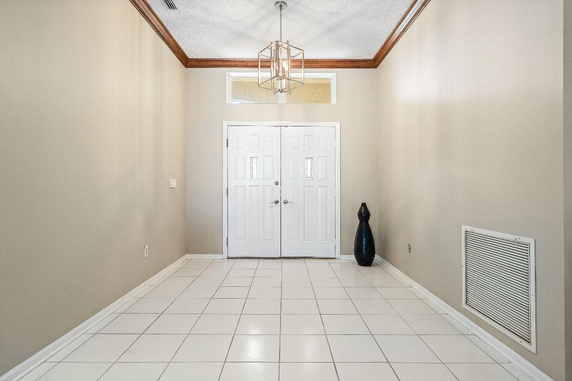 10834 Sea Cliff Circle