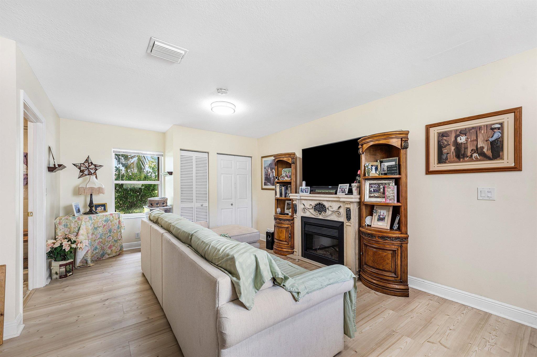 Acreage - Residential