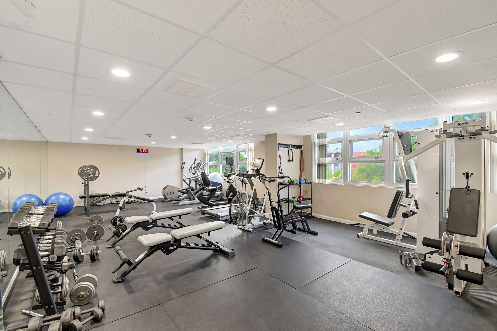 SILVER THATCH ATLANTIC PLAZA - Residential Lease