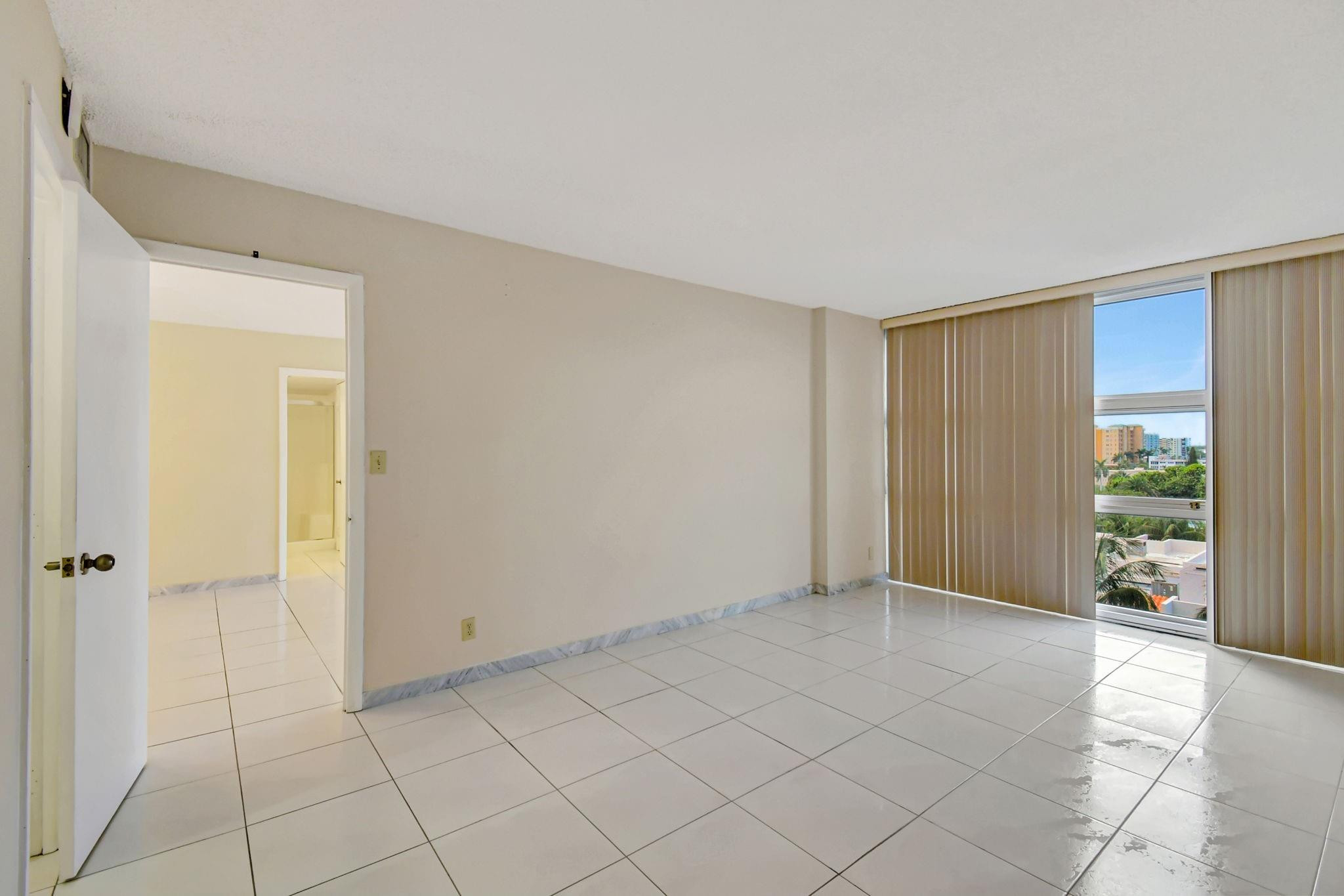 SILVER THATCH ATLANTIC PLAZA - Residential Lease