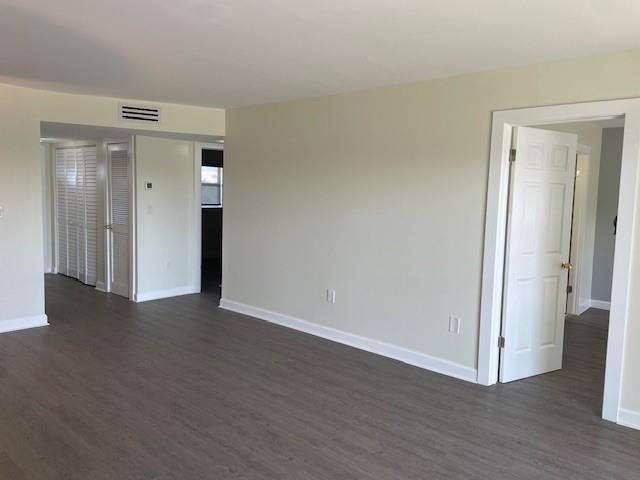 8600 Sunrise Lakes Blvd