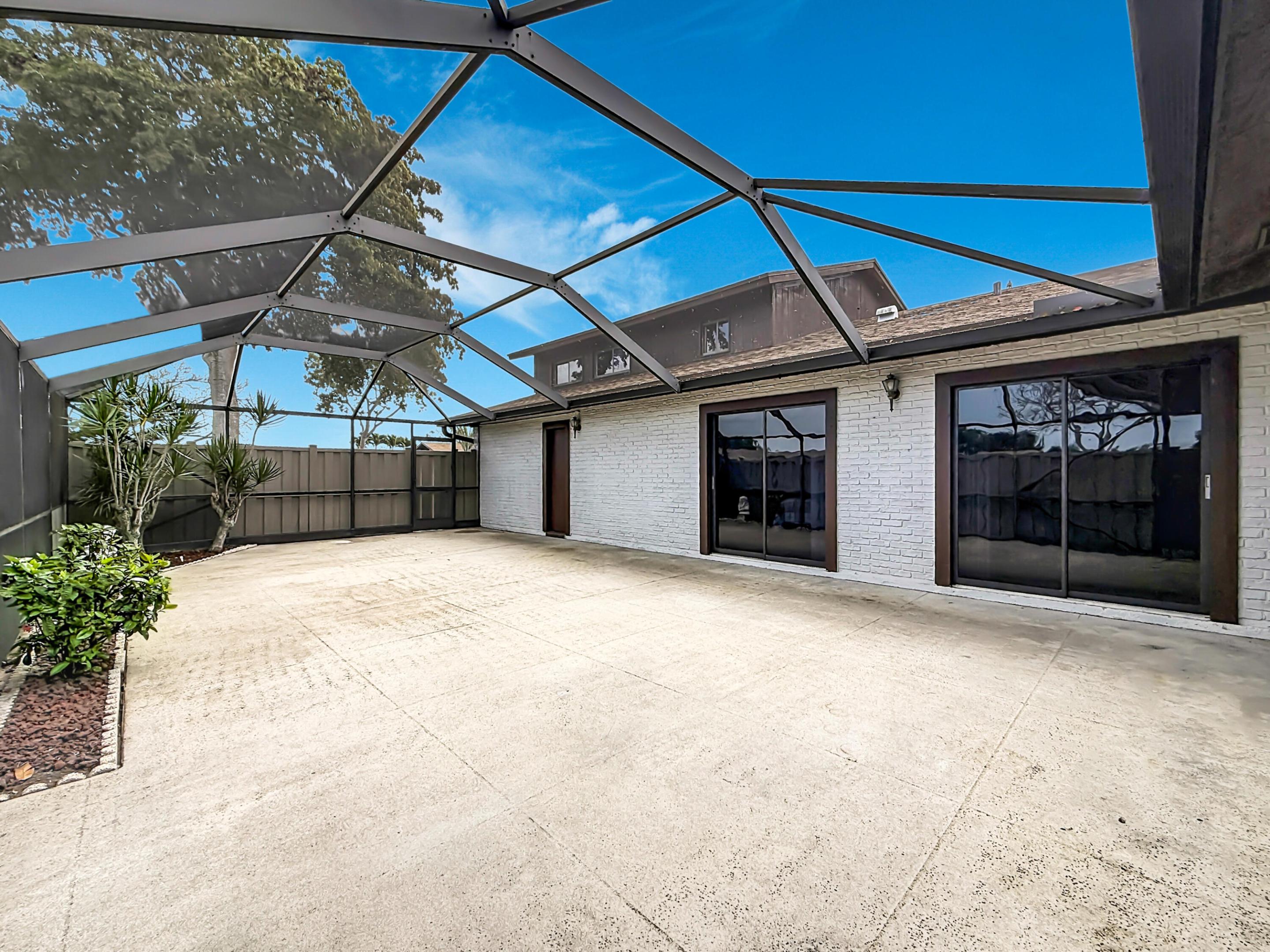 BOCA GARDENS - Residential