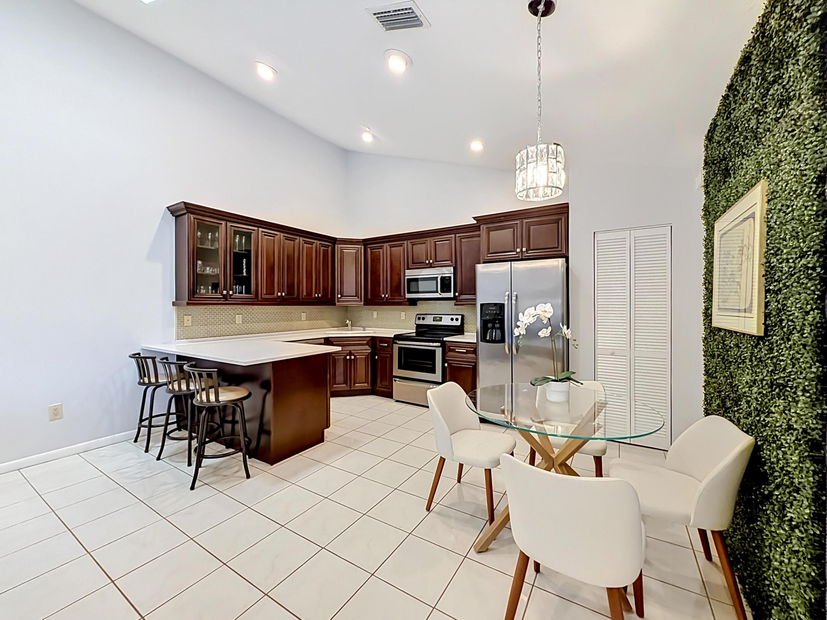 BOCA GARDENS - Residential