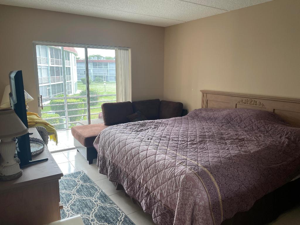 Regal Palms - Residential