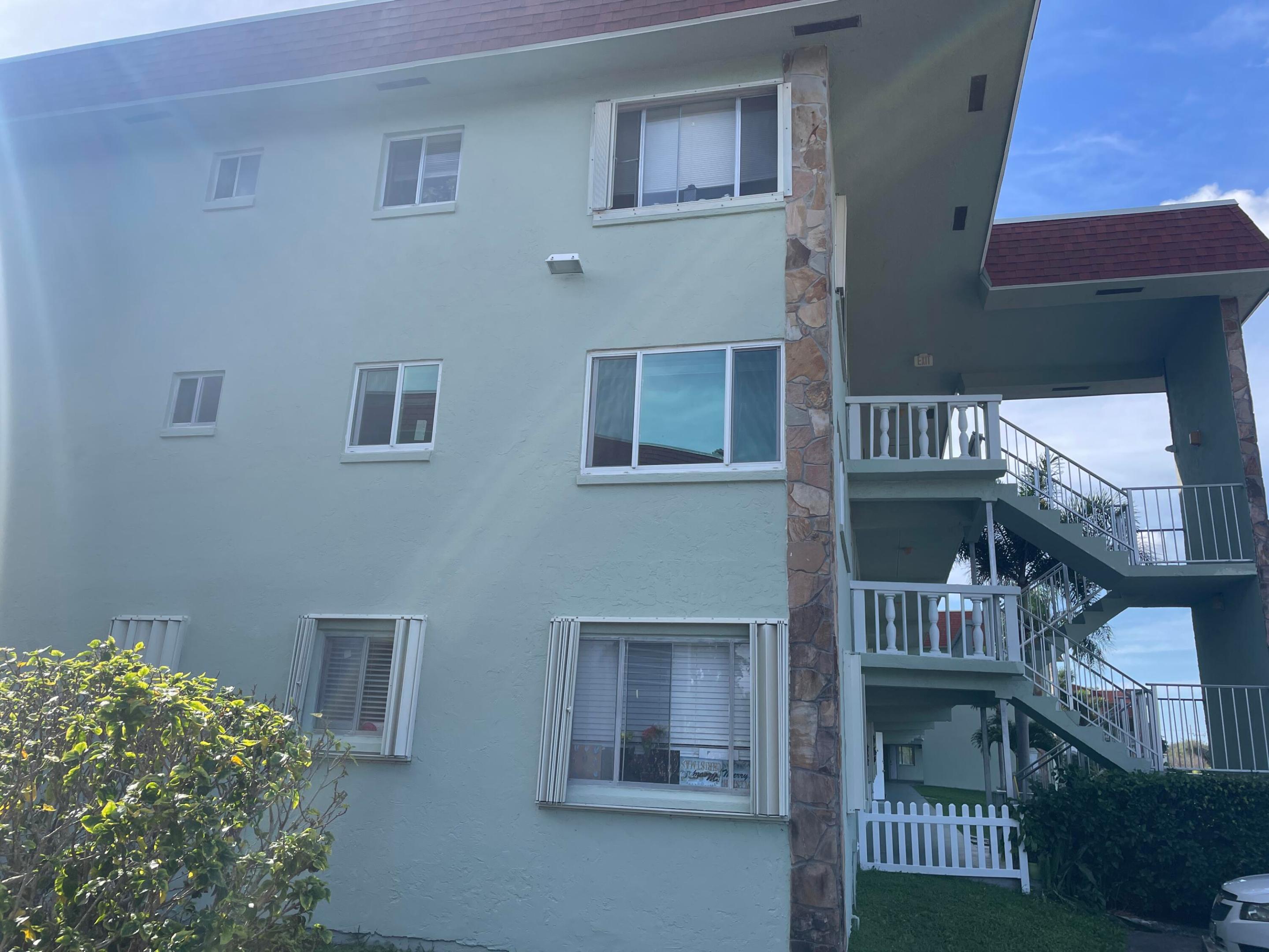 Regal Palms - Residential