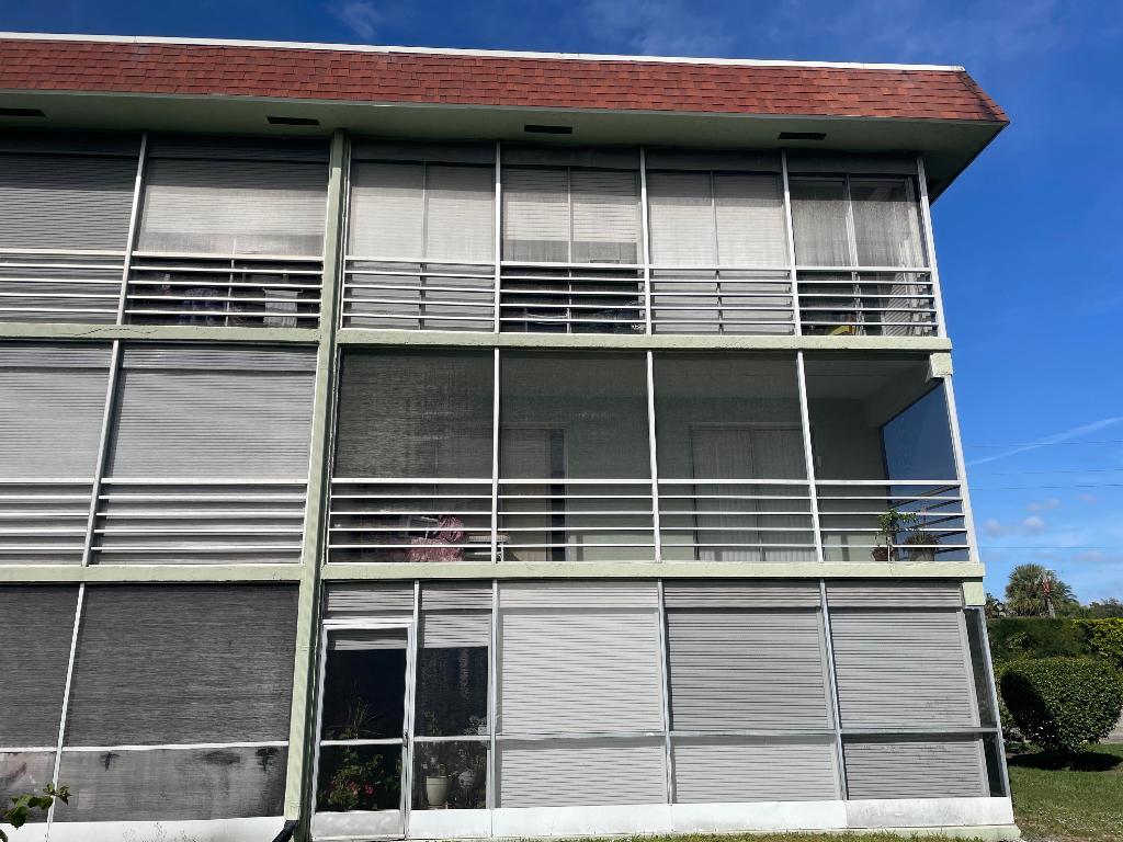 Regal Palms - Residential