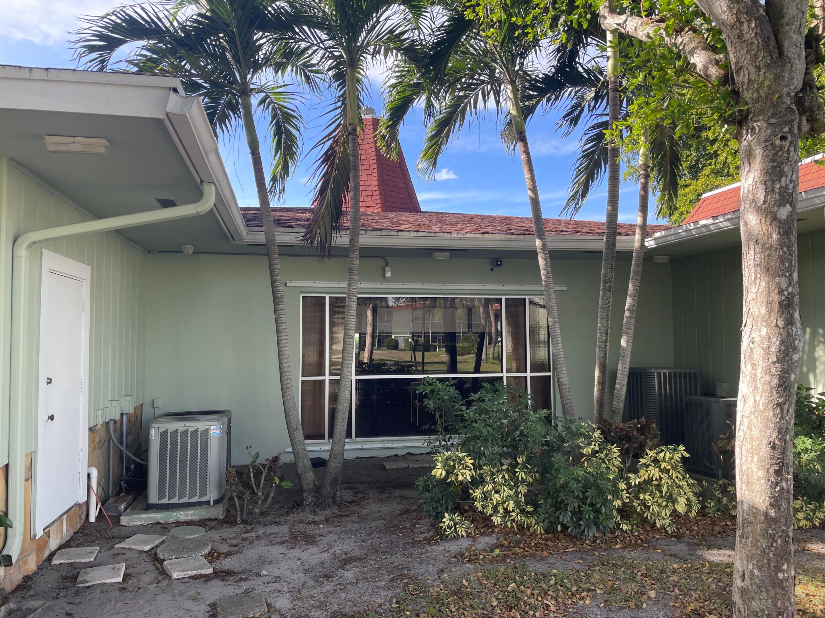 Regal Palms - Residential