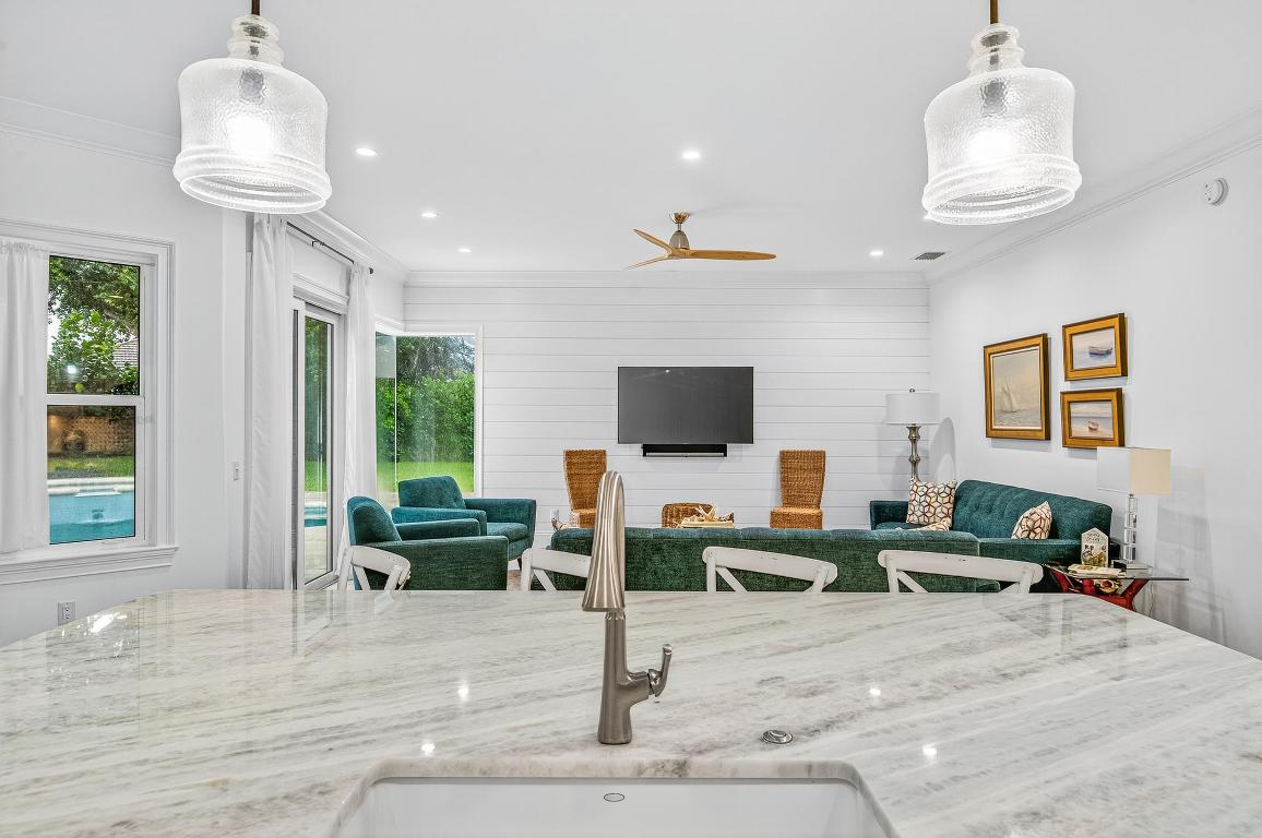 OCEANSIDE REPLAT SUB - Residential