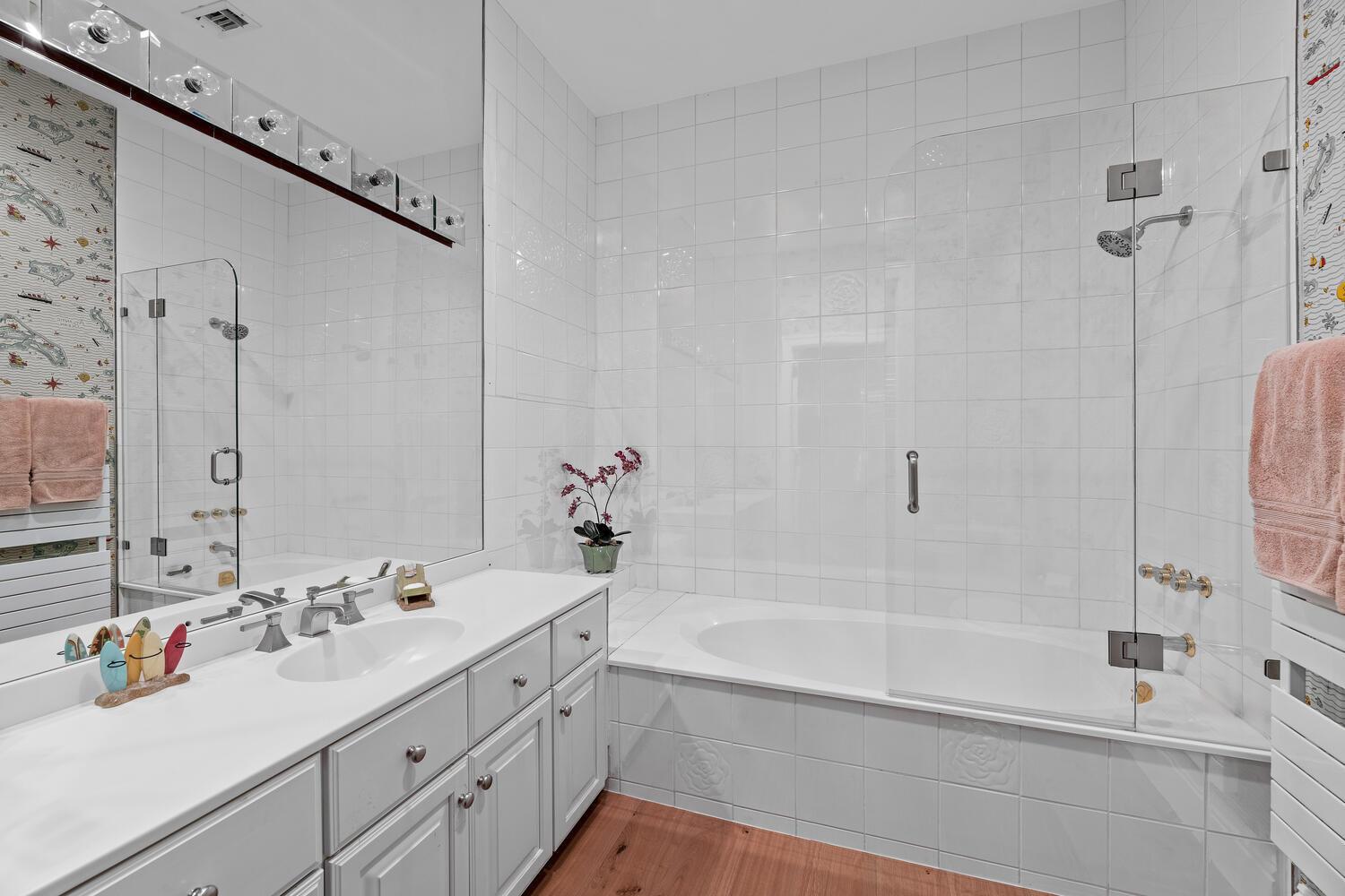 FAIRWAY ISLAND OF - Residential