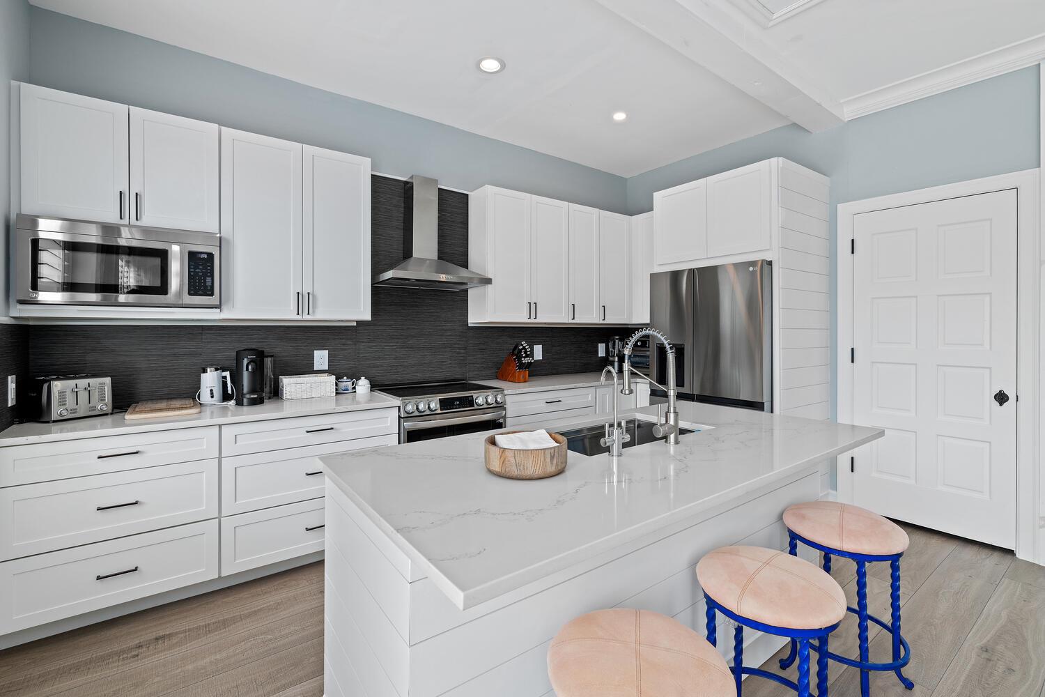 FAIRWAY ISLAND OF - Residential