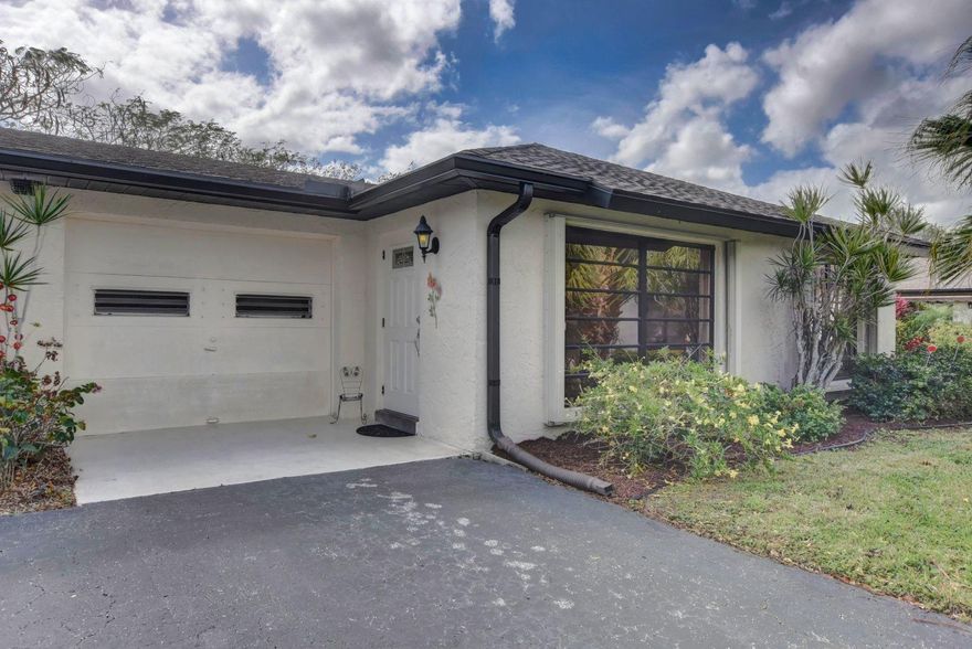 This is a very nice unit. Everything has been recently updated.