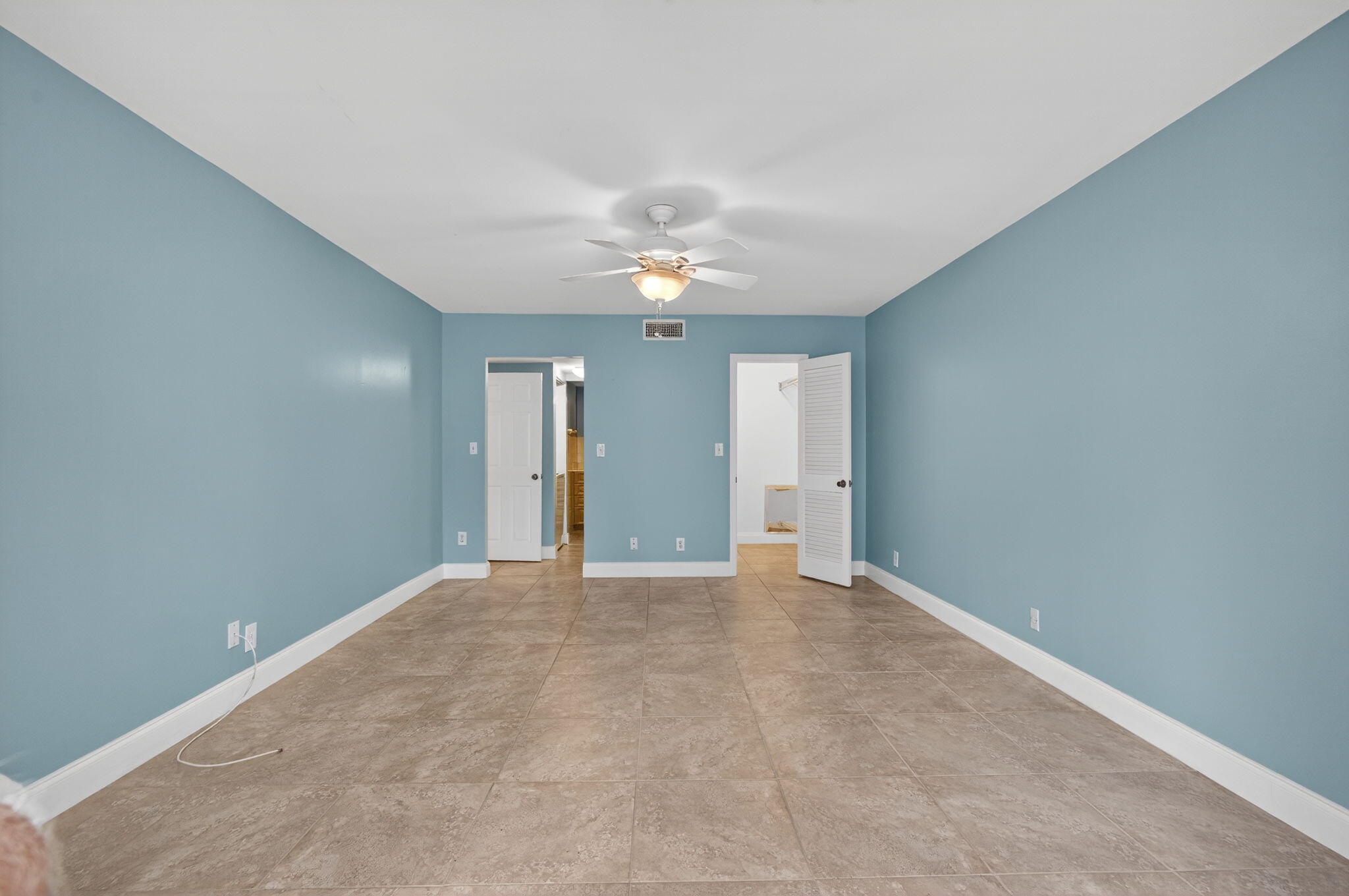 LONGWOOD 1 CONDO - Residential