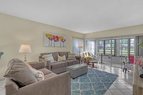 13446 Sabal Palm Court Unit A, Delray Beach, FL MLS: R11092550