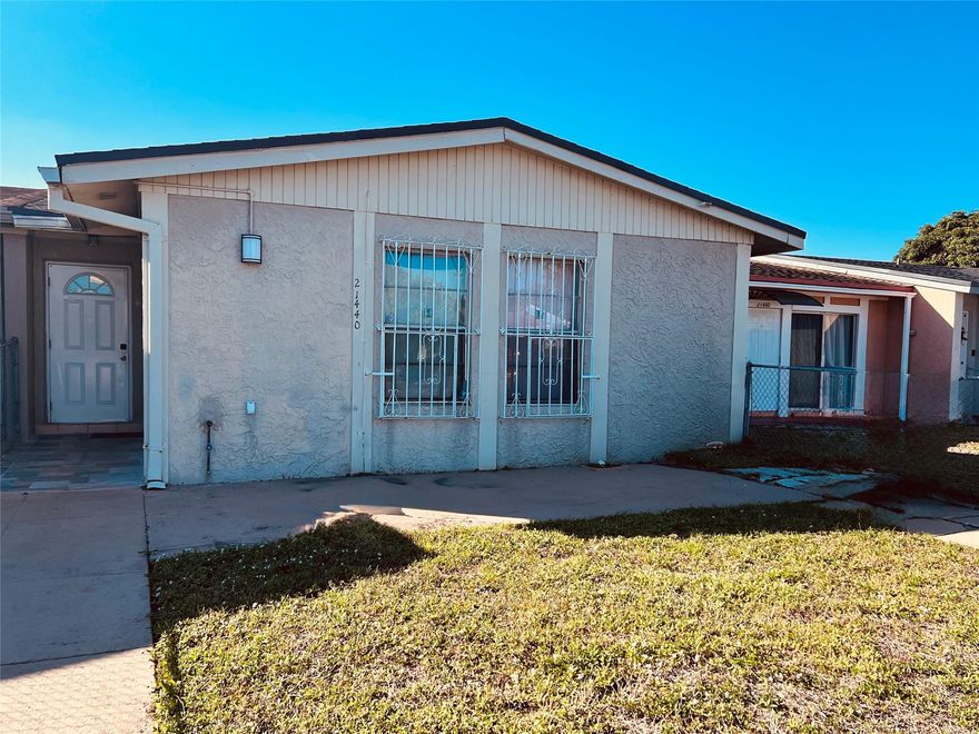 This charming 3-bedroom, 1-bathroom townhouse offers modern updates and cozy appeal. The upgraded bathroom and kitchen with quartz countertops are sure to impress, while the primary bedroom features a spacious walk-in closet. Convenience is key with an in-unit washer and dryer.  Outside, enjoy fenced-in front and back yards. Ideally located near shopping, dining, and the turnpike, this home is as practical as it is inviting. Don’t miss your chance to see it—schedule a visit today!