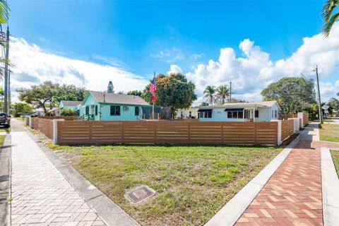 A home in Dania Beach