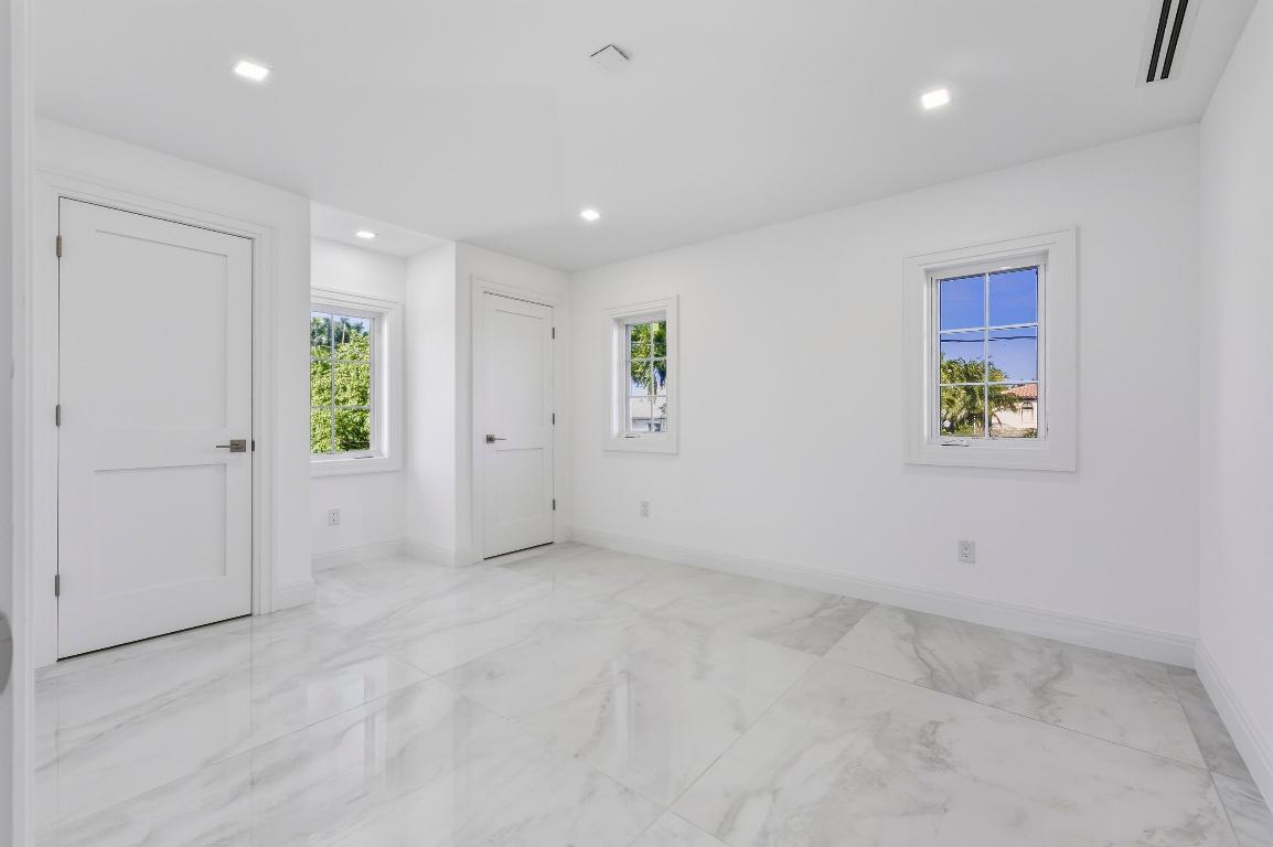 ERBS DAISY E ADD - Residential