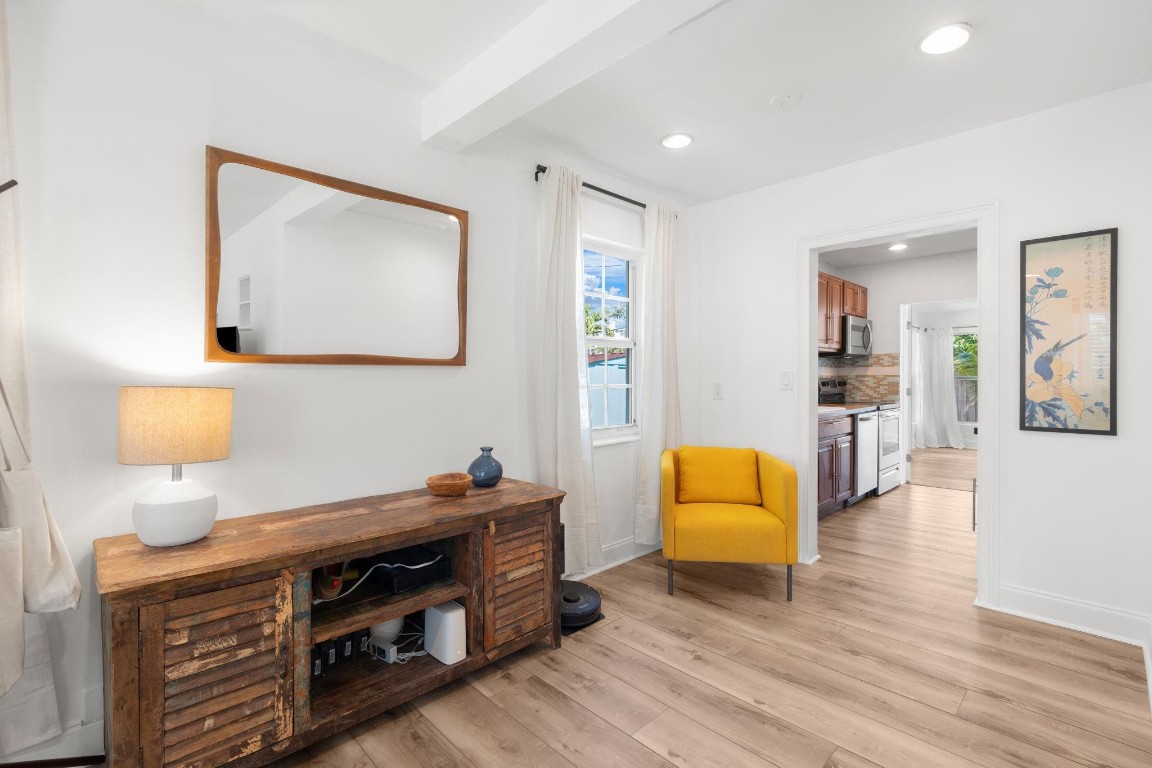 SOUTH MIDDLE RIVER - Residential