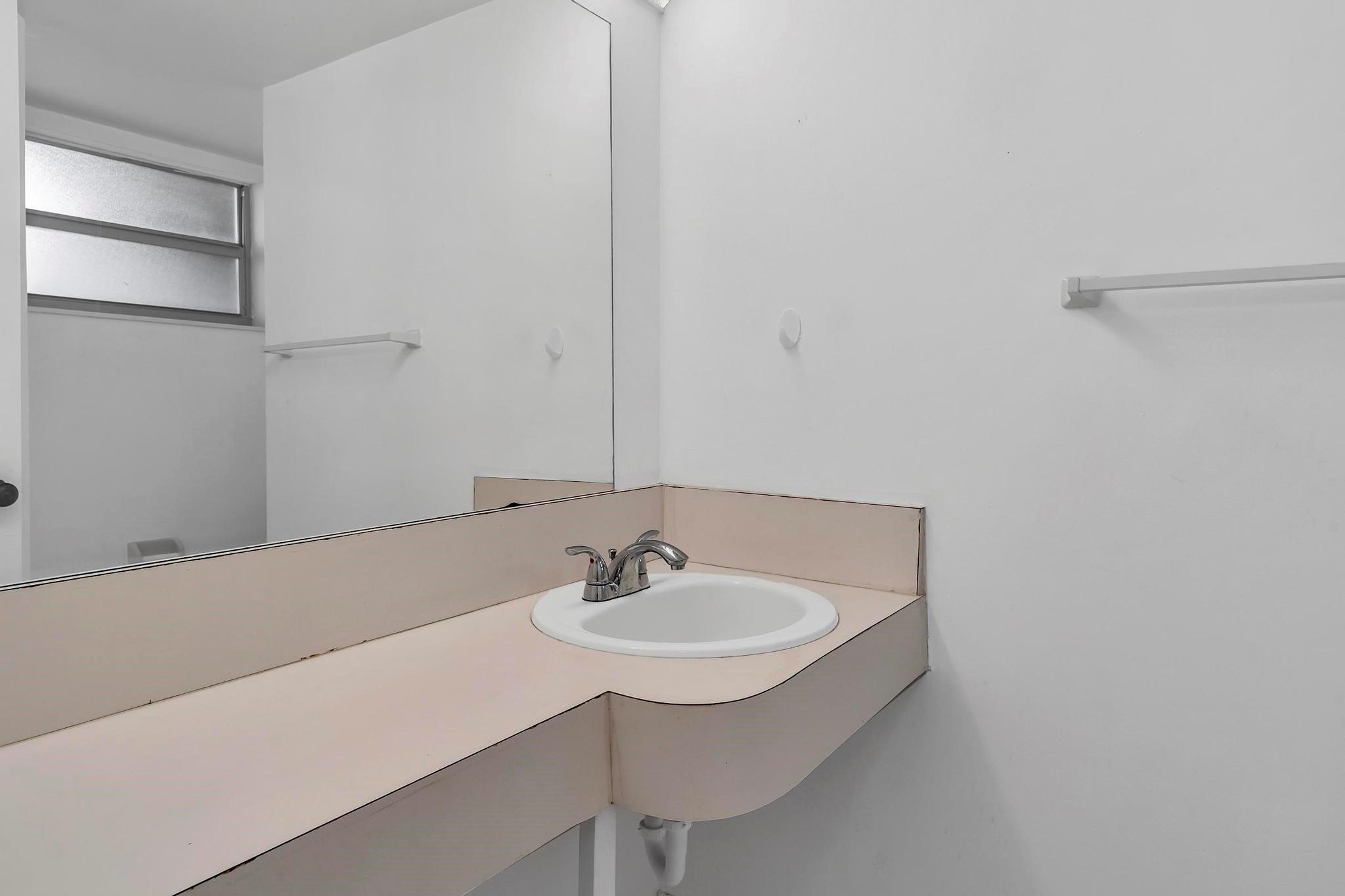 Jade Winds - Residential