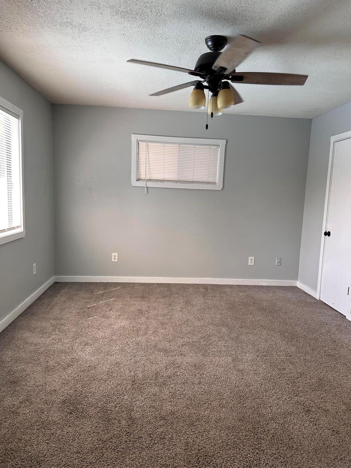 LAKEWOOD PARK UNIT 6 - Residential Lease