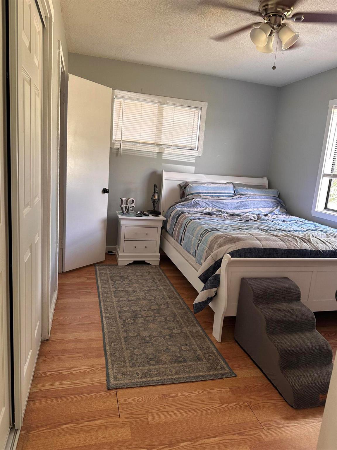 LAKEWOOD PARK UNIT 6 - Residential Lease