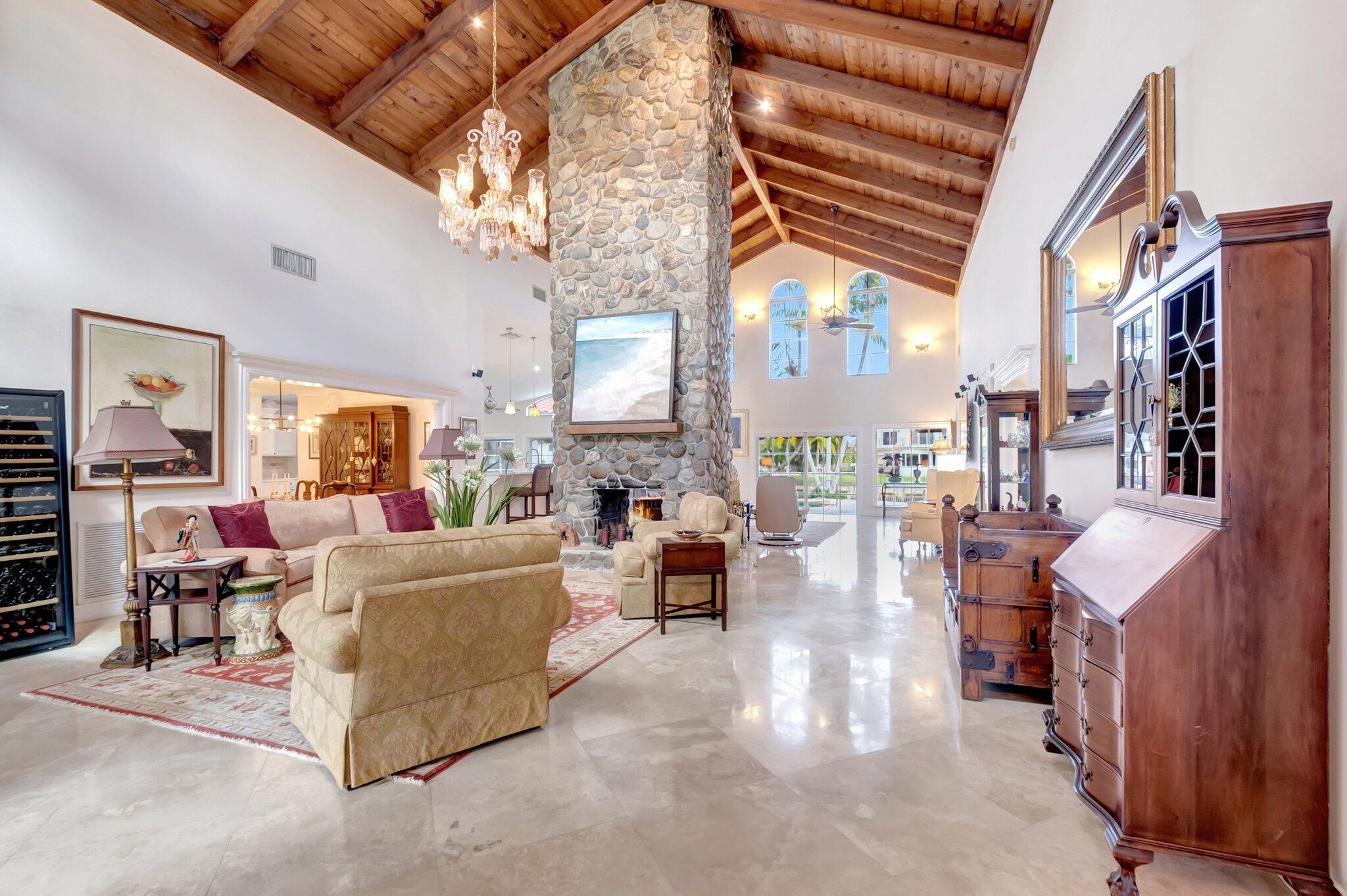 CARRIAGE HILL - Residential