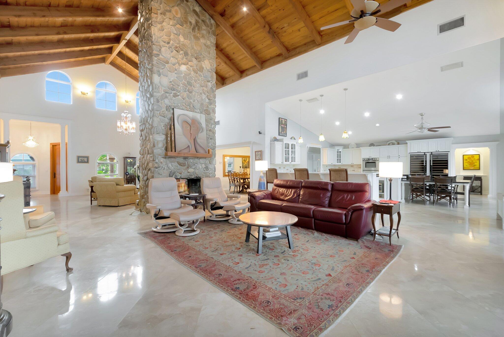 CARRIAGE HILL - Residential