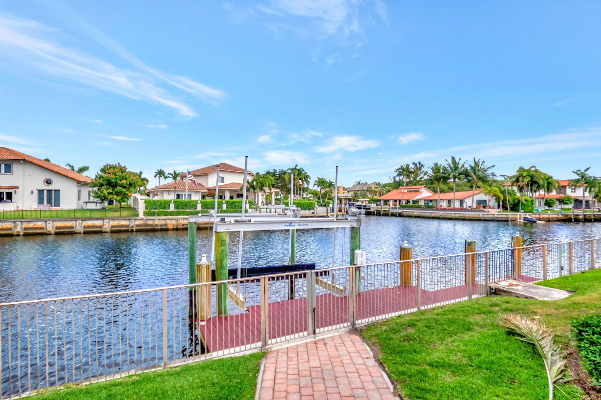 CARRIAGE HILL - Residential