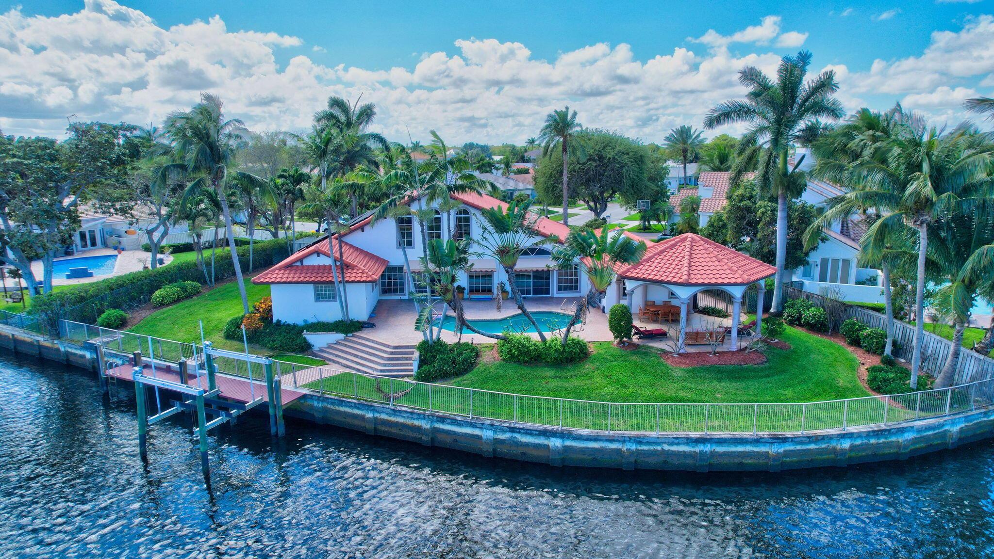 CARRIAGE HILL - Residential